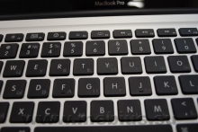 Лазерная Гравировка клавиатуры ноутбука MacBook